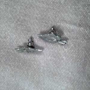 Bonnet pewter earrings stamped signed